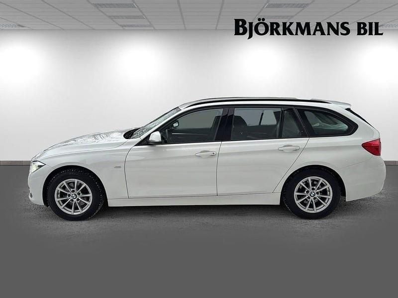 Begagnad BMW 320 Sport Line 190 HK (139 kW) 2017 Vit Kombi