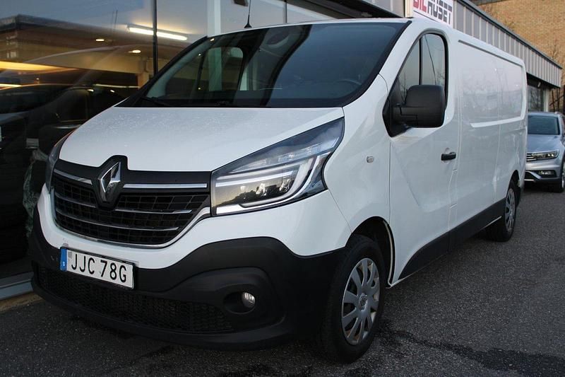 Vit Begagnad 2020 Renault Trafic Van | 154 900 kr (Superpris) - Bild 1/4