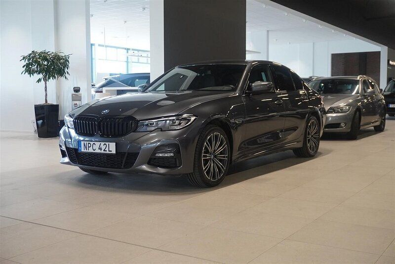 Okänd Begagnad 2022 BMW 330e M Sport Sedan | 369 500 kr (Marknadspris) - Bild 1/4