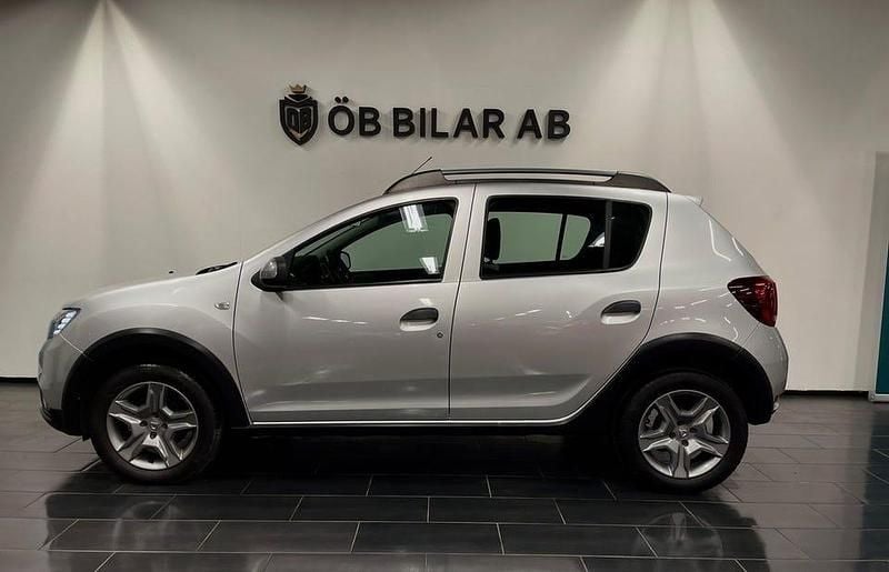 Begagnad Dacia Sandero Stepway 90 HK (66 kW) 2017 Silver Kombi