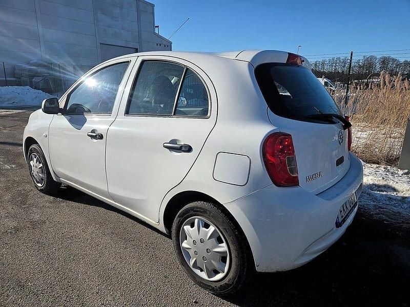 Begagnad Nissan Micra 80 HK (58 kW) 2014 Vit Halvkombi