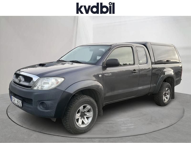 Grå Begagnad 2009 Toyota HiLux Pickup | 118 000 kr (Superpris) - Bild 1/3