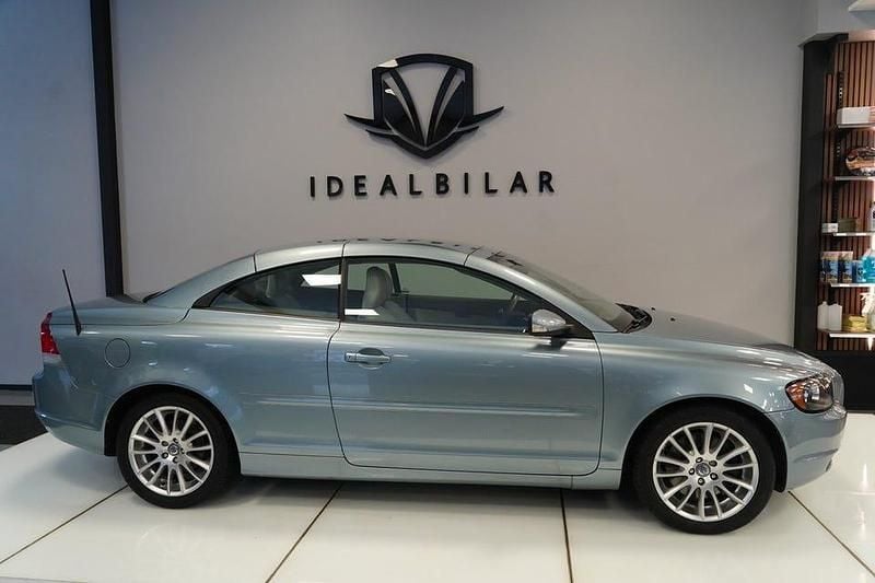 Begagnad Volvo C70 Summum 220 HK (161 kW) 2006 Blå metallic Cab