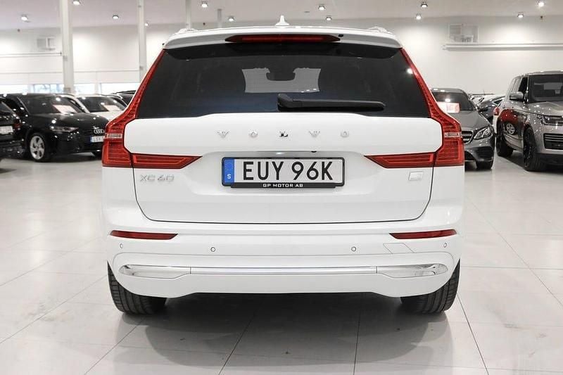 Begagnad Volvo XC60 340 HK (250 kW) 2021 Vit SUV