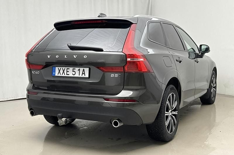 Begagnad Volvo XC60 Momentum 250 HK (183 kW) 2020 Mörkgrå SUV