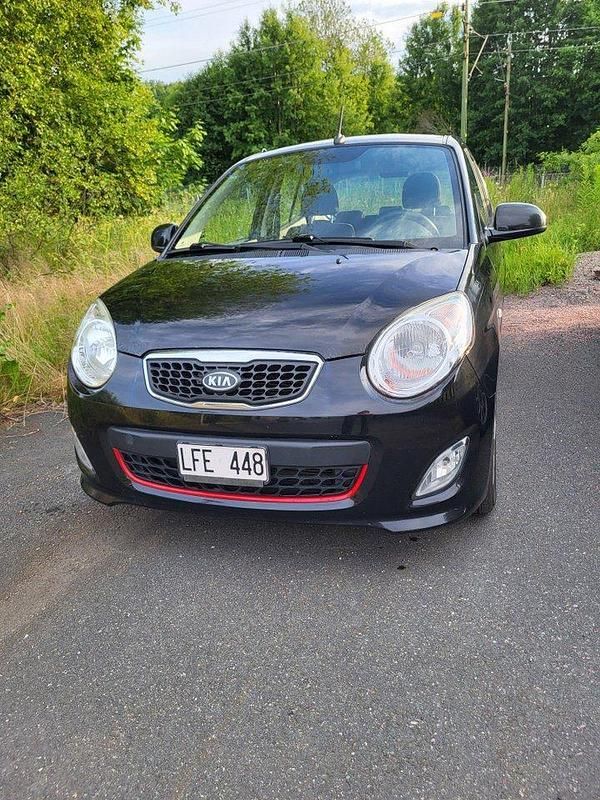 Svart Begagnad 2012 Kia Picanto Halvkombi | 23 900 kr - Bild 1/4