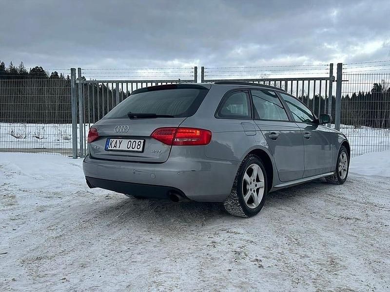 Begagnad Audi A4 180 HK (132 kW) 2009 Grå Kombi