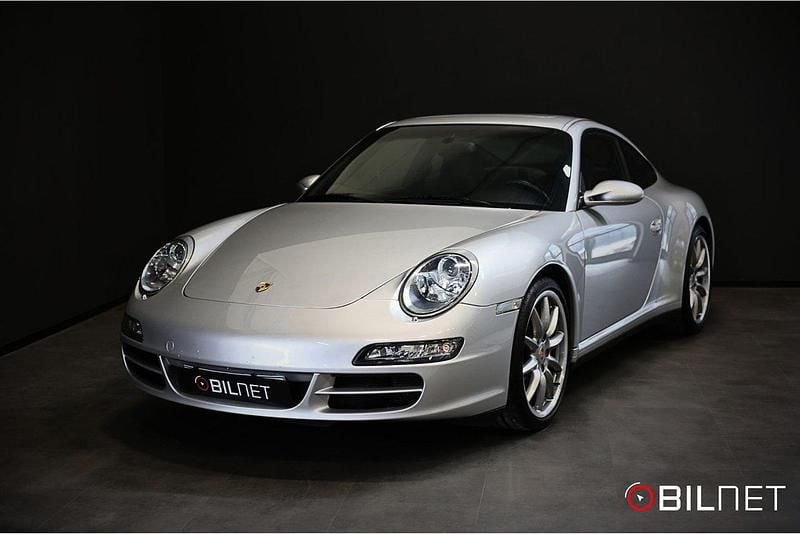 Silver Begagnad 2007 Porsche 911 Carrera 4S Sportkupé | 669 900 kr (Marknadspris) - Bild 1/4