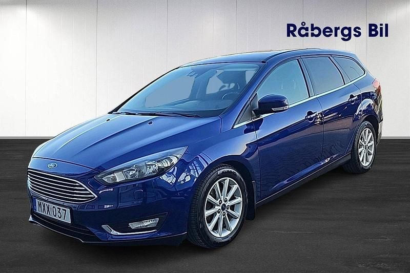 Blå Begagnad 2016 Ford Focus Titanium Kombi | 94 800 kr (Bra pris) - Bild 1/4