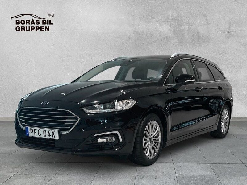 Svart Begagnad 2022 Ford Mondeo Titanium Kombi | 229 000 kr (Marknadspris) - Bild 1/4