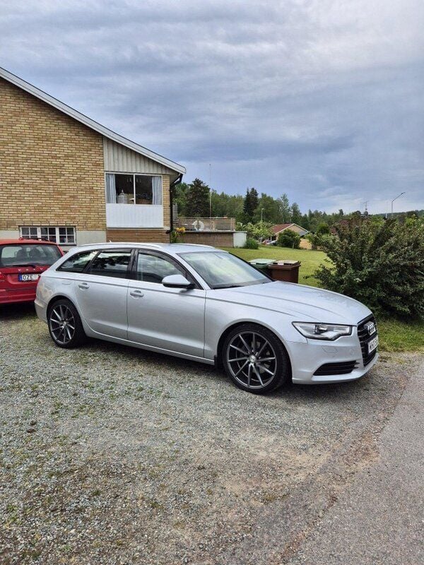 Silver Begagnad 2014 Audi A6 Proline Kombi | 135 000 kr (Marknadspris) - Bild 1/4