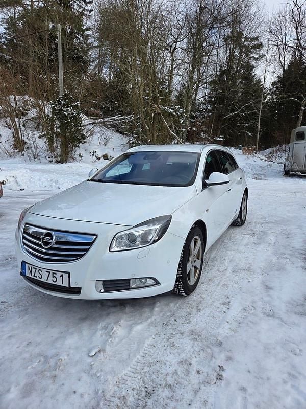 Begagnad Opel Insignia 195 HK (143 kW) 2013 Kombi