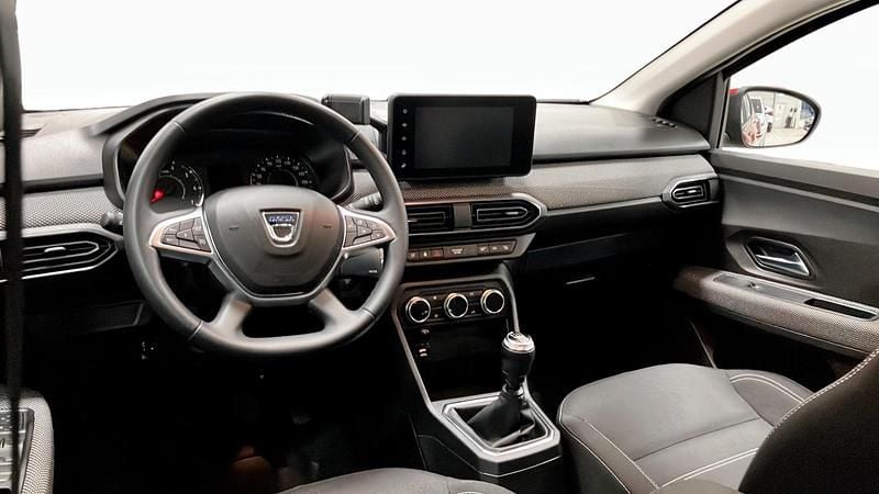 Begagnad Dacia Sandero 91 HK (66 kW) 2021 Röd Halvkombi