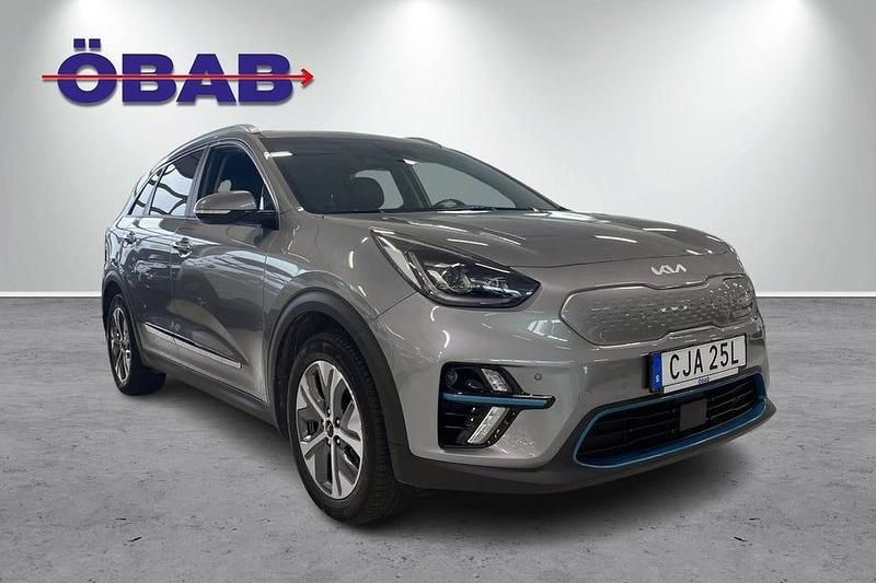 Begagnad Kia e-Niro Advance 150 kW (204 HK) 2022 Grå SUV