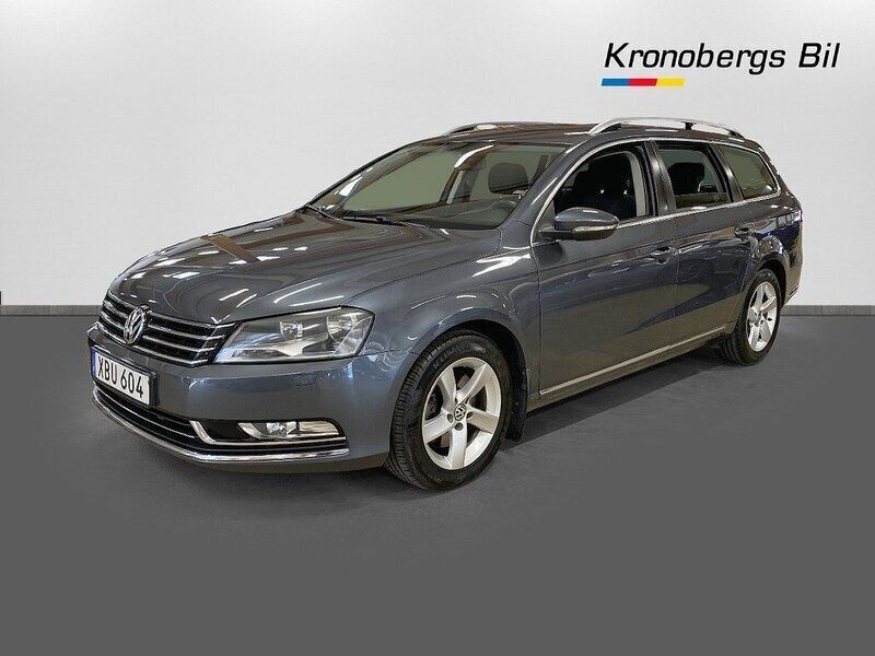 Grå Begagnad 2015 VW Passat Kombi | 144 900 kr (Marknadspris) - Bild 1/4