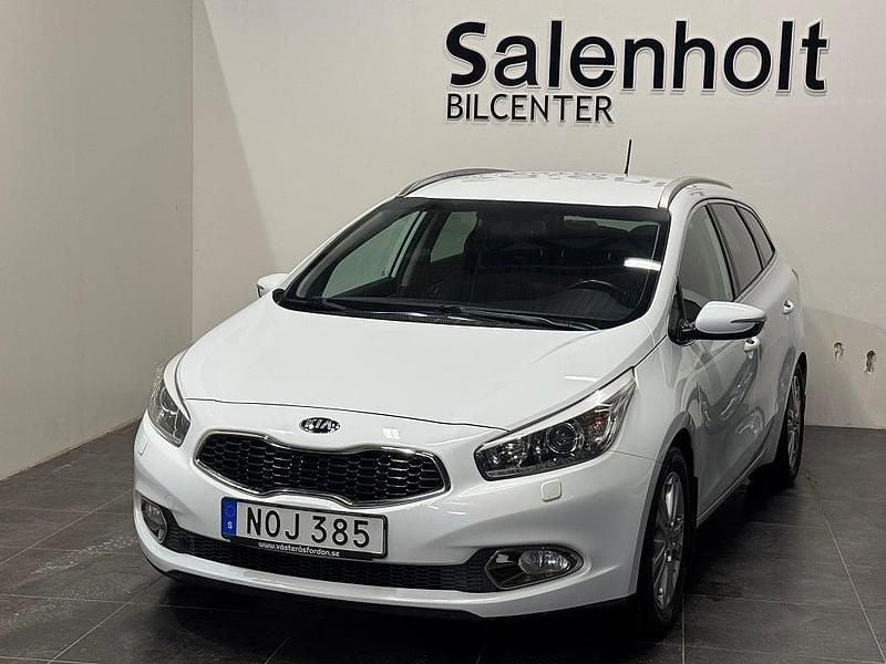 Vit Begagnad 2014 Kia Ceed Sportswagon Comfort Kombi | 89 900 kr (Marknadspris) - Bild 1/4