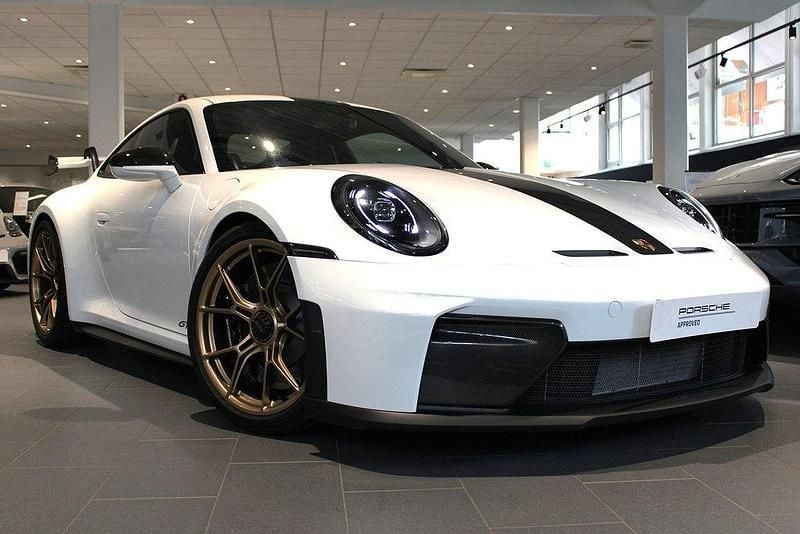 Begagnad 2025 Porsche 992 | 2 795 000 kr - Bild 1/4