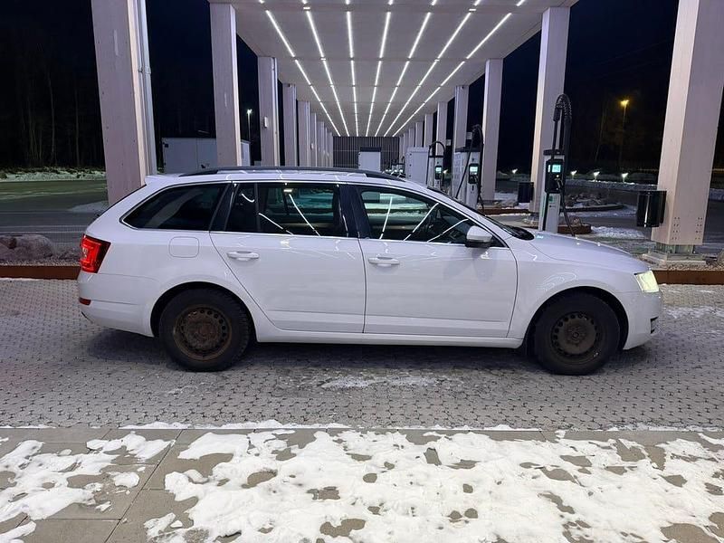 Begagnad Skoda Octavia 115 HK (84 kW) 2017 Kombi