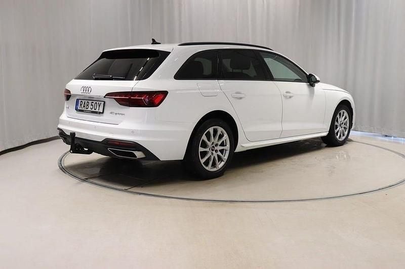 Begagnad Audi A4 Comfort 170 HK (125 kW) 2022 Vit Kombi