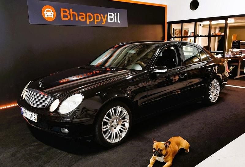 Svart Begagnad 2006 Mercedes E200 Classic Sedan | 49 900 kr (Bra pris) - Bild 1/4