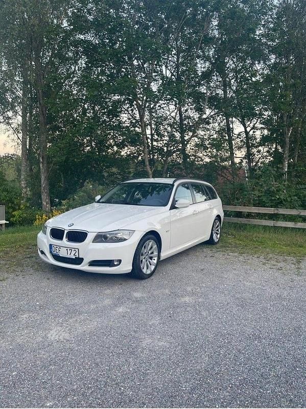 Begagnad 2012 BMW 320 Kombi | 105 000 kr (Bra pris) - Bild 1/1
