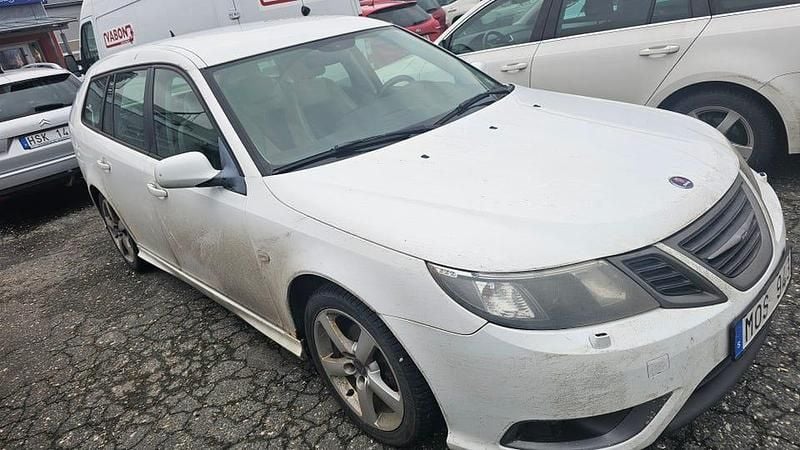 Begagnad 2010 Saab 9-3 Kombi | 10 000 kr (Superpris) - Bild 1/3