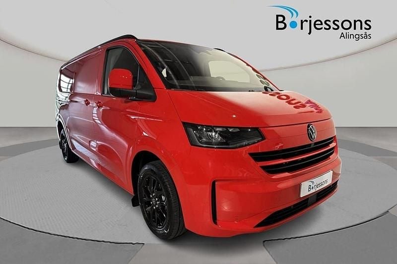 Röd Ny 2025 VW T6.1 Van | 574 875 kr (Bra pris) - Bild 1/4