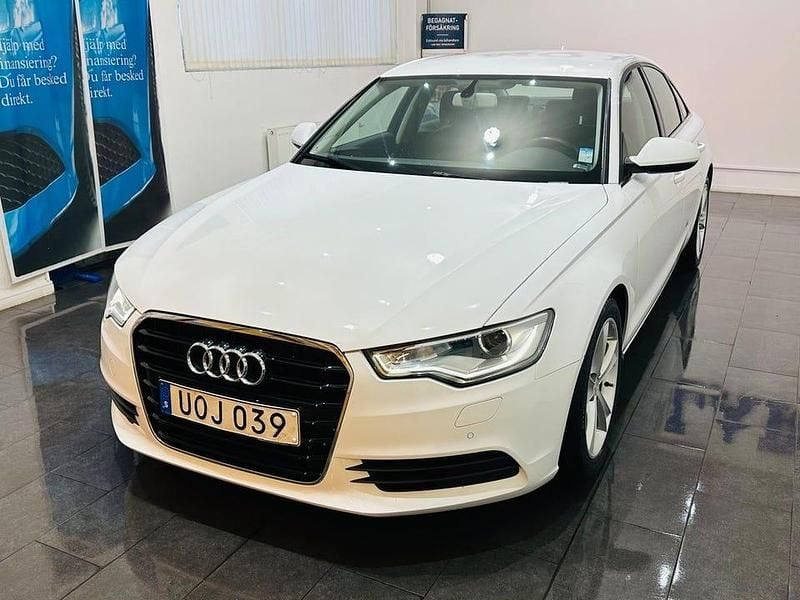 Begagnad Audi A6 Proline 190 HK (139 kW) 2014 Vit Sedan