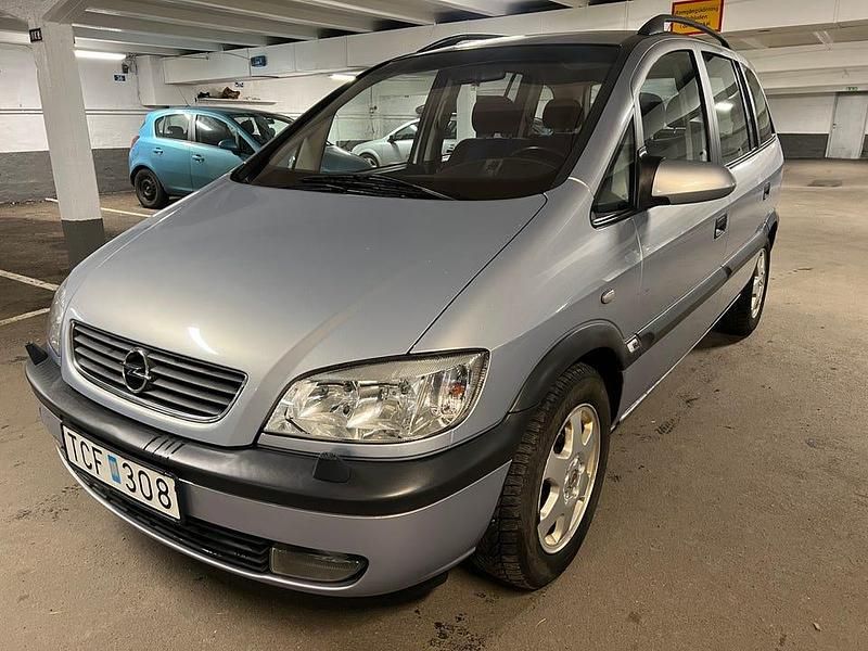Begagnad 2001 Opel Zafira Minibuss | 29 000 kr - Bild 1/4