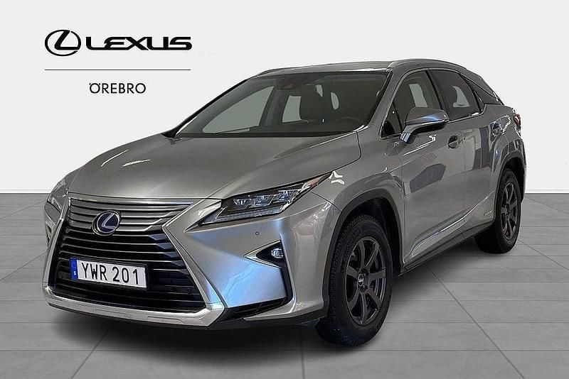 Ljusgrå Begagnad 2017 Lexus RX450h SUV | 359 900 kr (Bra pris) - Bild 1/4