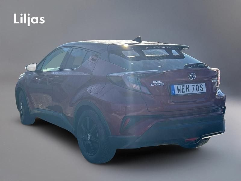 Begagnad Toyota C-HR Edition 124 HK (91 kW) 2019 Röd SUV