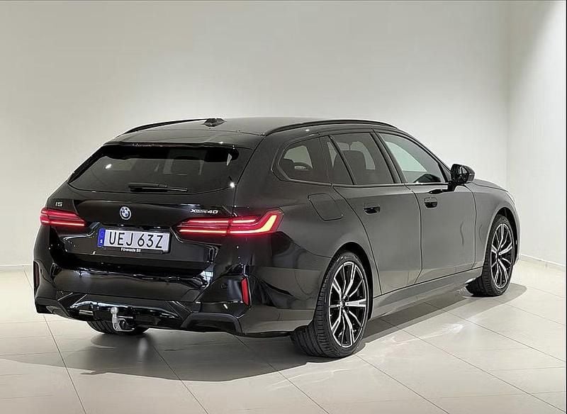 Begagnad BMW i5 Comfort Edition 289 kW (394 HK) 2026 Svart Kombi