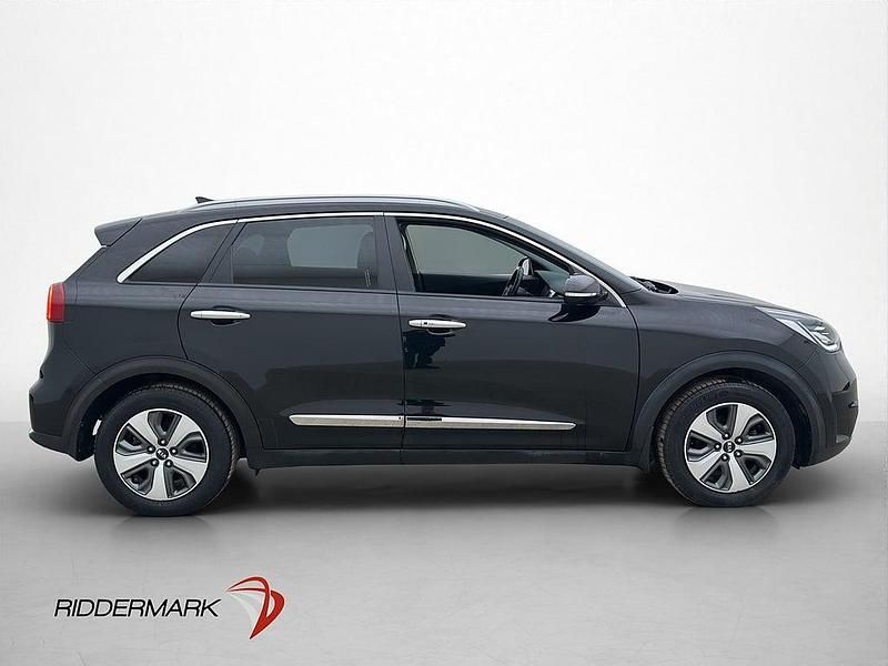 Begagnad Kia Niro Advance 105 HK (77 kW) 2017 Svart SUV