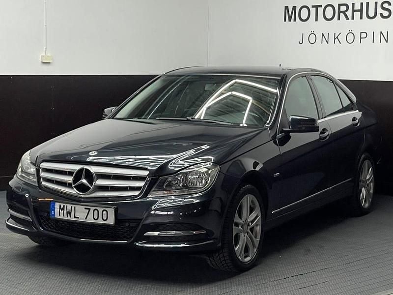 Begagnad Mercedes C180 Avantgarde 156 HK (114 kW) 2012 Svart