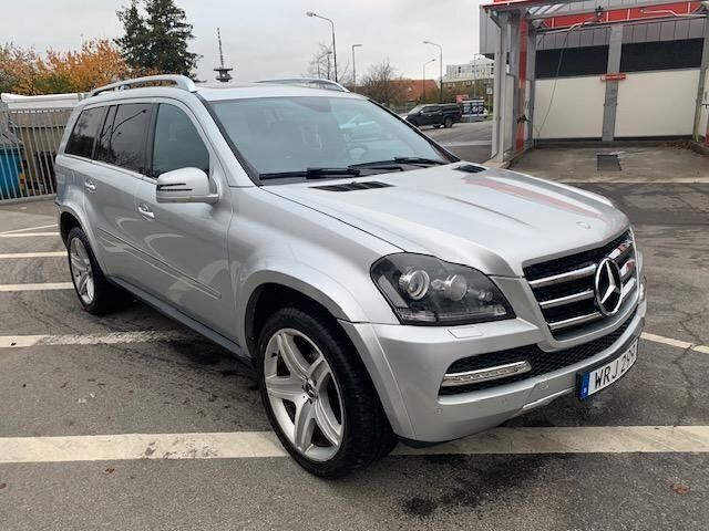 Silver Begagnad 2012 Mercedes GL350 Edition SUV | 175 000 kr - Bild 1/4