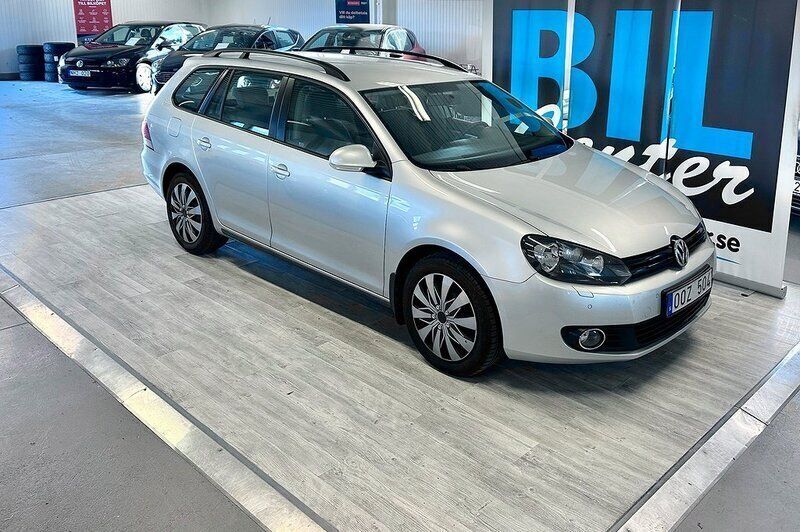 Silver Begagnad 2012 VW Golf VII Kombi | 89 000 kr (Marknadspris) - Bild 1/2
