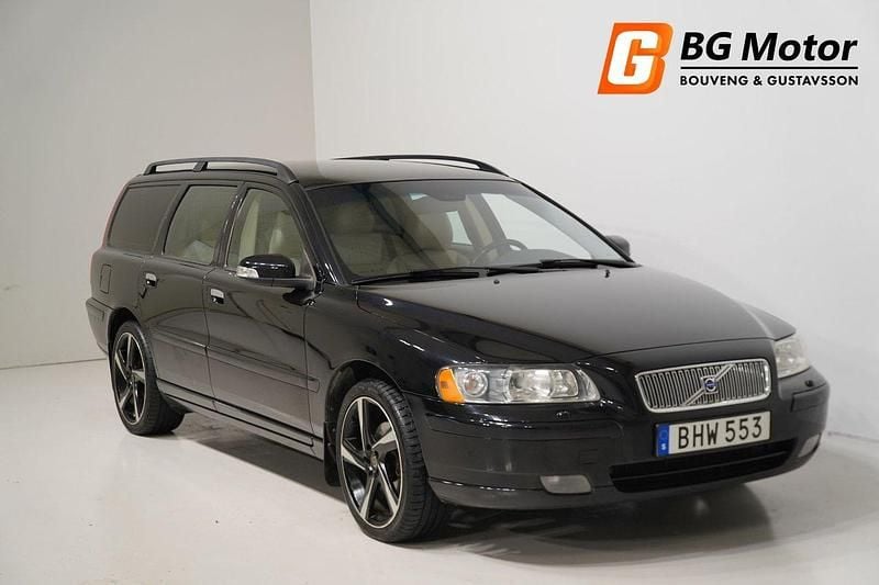 Svart Begagnad 2007 Volvo V70 Standard Kombi | 68 600 kr (Marknadspris) - Bild 1/4