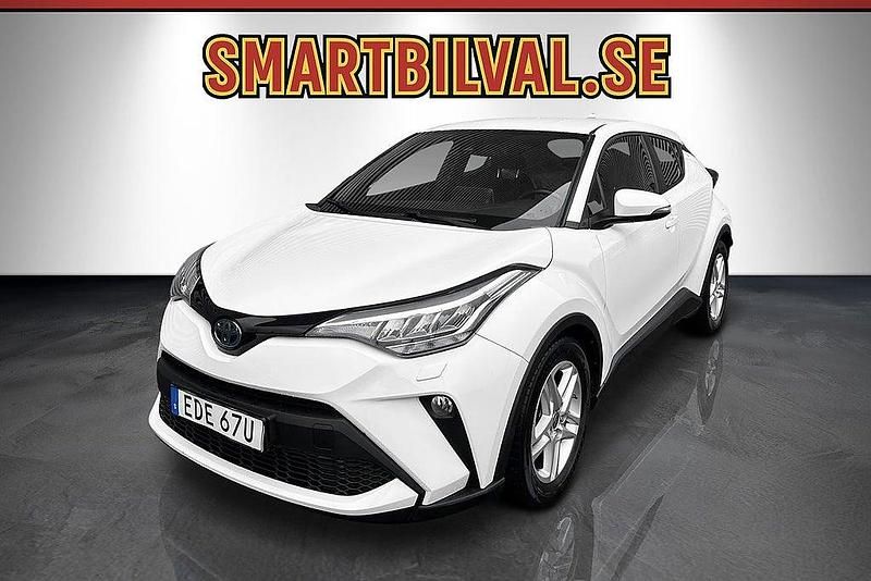 Begagnad Toyota C-HR Active 122 HK (89 kW) 2022 Vit SUV