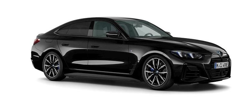 Svart (black sapphire metallic) Ny 2025 BMW i4 Comfort Edition Sedan | 707 300 kr (Superpris) - Bild 1/3