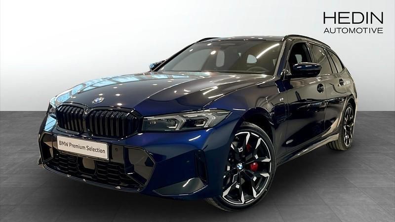 Blå (blue) Begagnad 2025 BMW 330e Comfort Edition Kombi | 639 700 kr (Lite dyr) - Bild 1/4