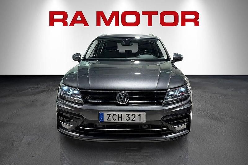 Begagnad VW Tiguan R-line 150 HK (110 kW) 2017 Silver metallic SUV