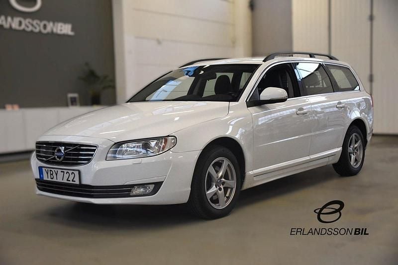 Vit Begagnad 2016 Volvo V70 Momentum Kombi | 119 900 kr (Marknadspris) - Bild 1/4