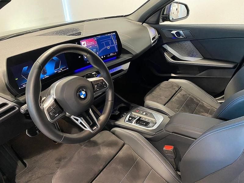 Begagnad BMW 120 M Sport 156 HK (114 kW) 2025 Svart Halvkombi
