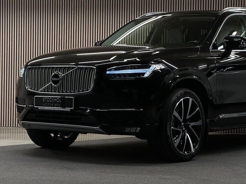 Begagnad Volvo XC90 Inscription 190 HK (139 kW) 2017 Svart SUV