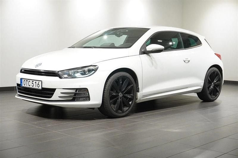 Vit Begagnad 2014 VW Scirocco R-line Sportkupé | 159 800 kr (Lite dyr) - Bild 1/2