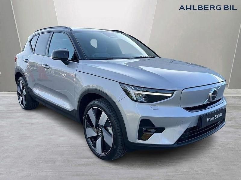 Silver Begagnad 2024 Volvo EX40 Plus SUV | 479 500 kr (Marknadspris) - Bild 1/3