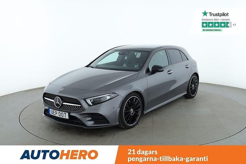 Mörkgrå (grå) Begagnad 2020 Mercedes A250 AMG Halvkombi | 300 000 kr (Marknadspris) - Bild 1/4