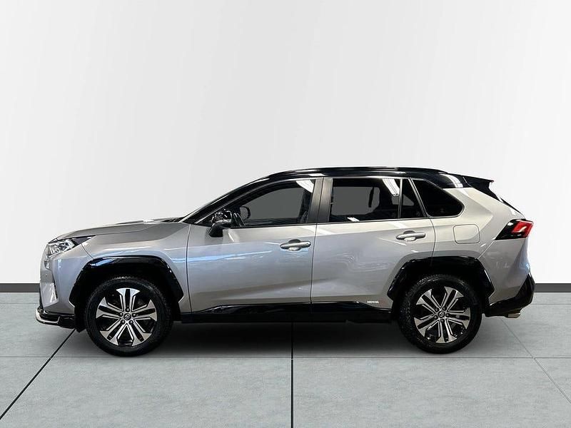 Begagnad Toyota RAV4 Premium 306 HK (225 kW) 2021 Grå SUV