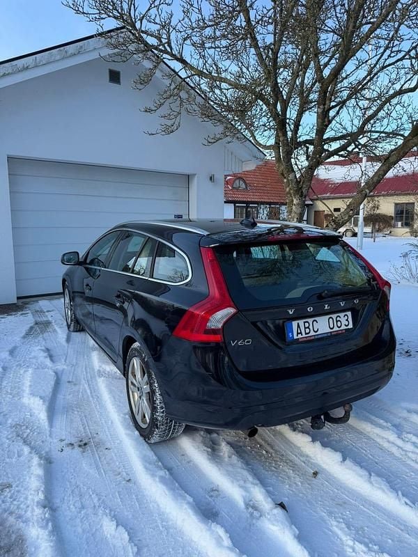 Begagnad 2013 Volvo V60 Kombi | 47 000 kr (Superpris) - Bild 1/4