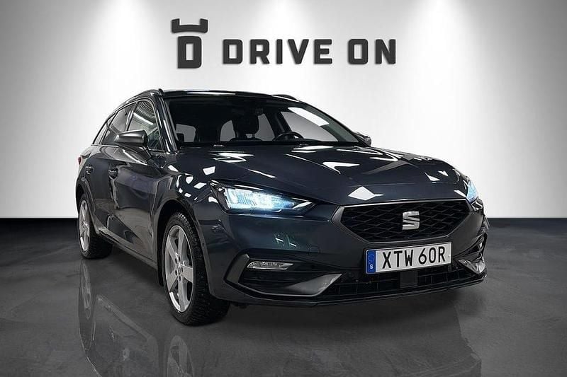 Grå Begagnad 2021 Seat Leon ST FR Kombi | 199 900 kr (Marknadspris) - Bild 1/4